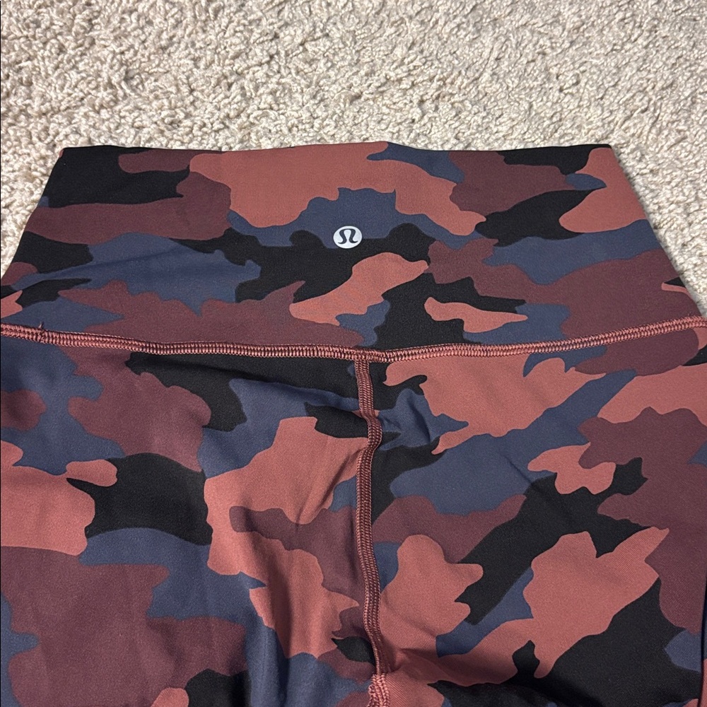 Lululemon Wunder Under High-Rise Tight 28" *Full-On Luxtreme Heritage 365 Camo - Picture 5 of 6